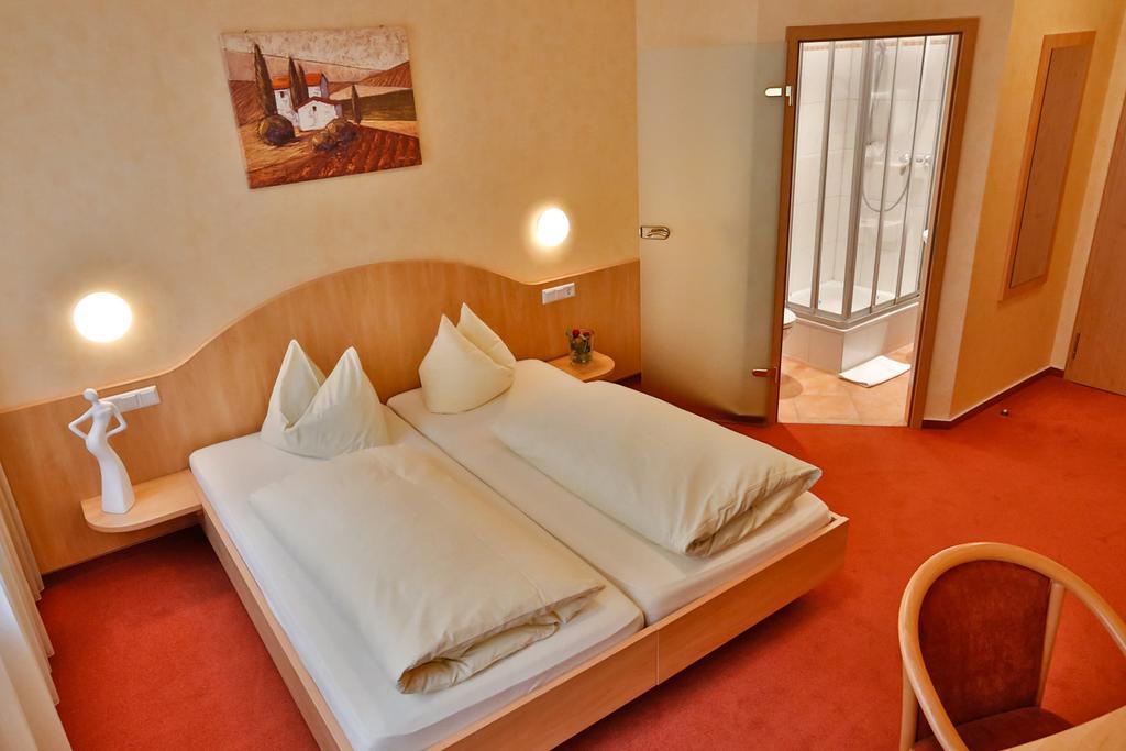Hotel Ochsen Ammerbuch Номер фото