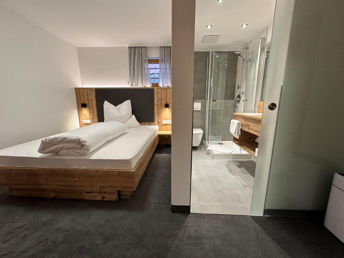 Hotel Ochsen Ammerbuch Экстерьер фото