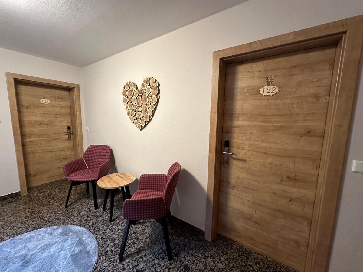 Hotel Ochsen Ammerbuch Экстерьер фото